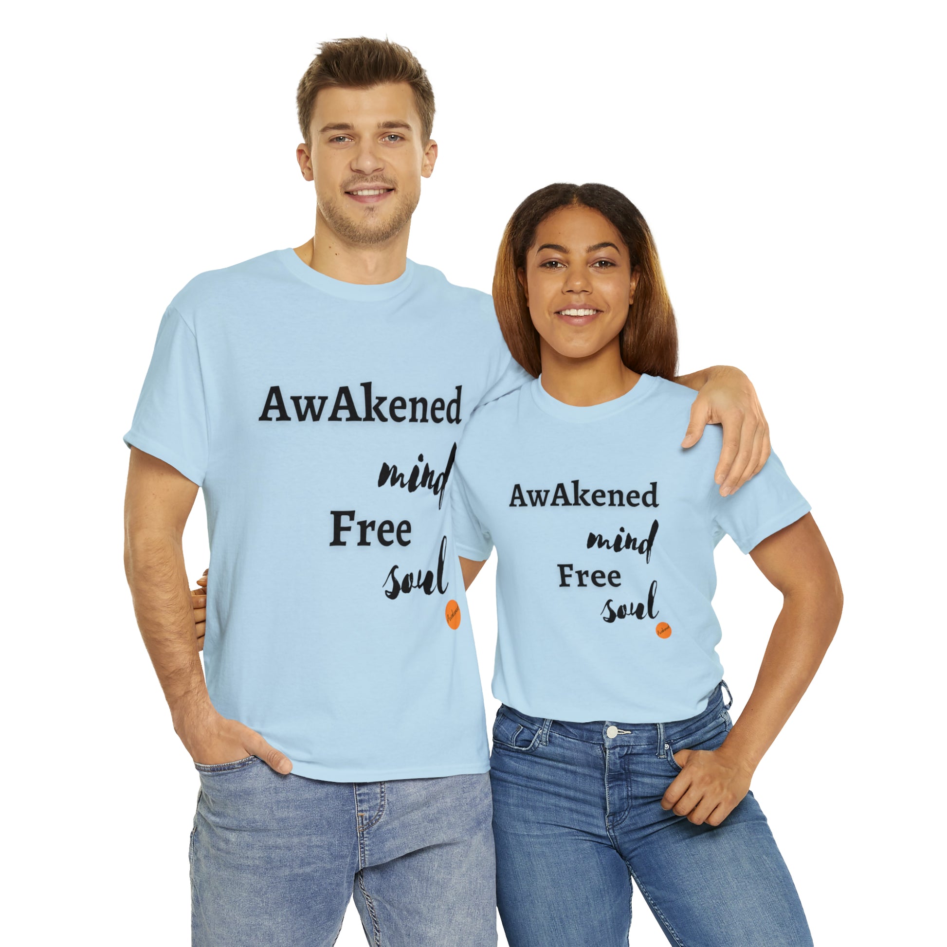 Couple with the same T-shirt free soul