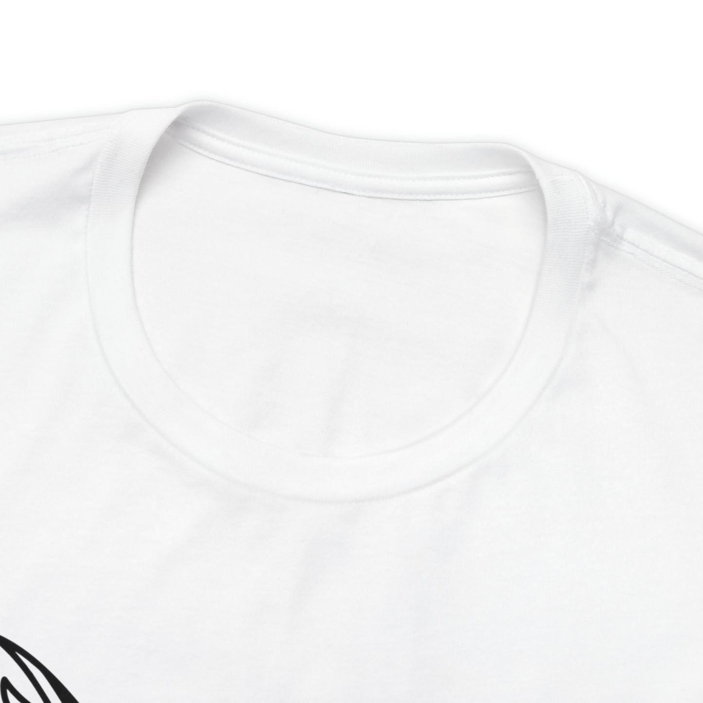 White T-shirt with wolf print on the front. Detail of the neck